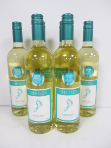 6 x Bottles of Barefoot Moscato White Wine, 750ml.