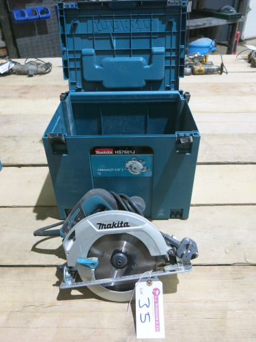 Makita HS7601J Skill Saw in Plastic Carry Case.