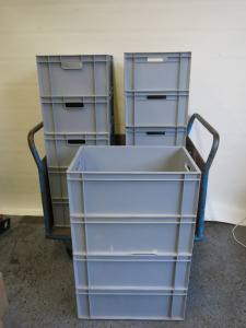 14 x Big Dug Plastic Crates to Include: 9 x 4622's (H22cm x W59cm x D39cm) & 5 x 4322's (H22cm x W39cm x D29cm).