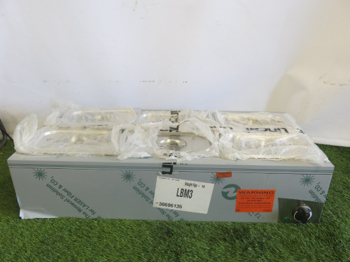 New/Unused Lincat Lynx Bain Marie, Model LBM3, S/N 30696135. Size H20 x W85 x D40cm. Comes with 6 x GN Containers with Lids.