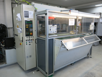 LC22 LC Series Hydraulic Head Press Cutting Machine for Either Single or Multiple Layer Cutting Tools with Wall Fixed Rear Feed Roller Unit, Hydraulic Pump, Model PP213051, S/N 500900, DOM 04/2002 & Machine Settings Manual.
