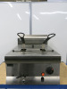 Lincat Counter Top Deep Fryer with 2 x Baskets, S/N 30711432.