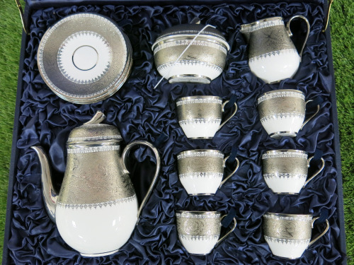 The East India Company Royal Bone China Tong Noon Platinum Hand Painted Tea Set in Presentation Case to Include: 1 x Tea Pot, 1 x Milk Jug, 1 x Sugar Bowl with Lid, 6 x Tea Cups & 6 x Saucers.