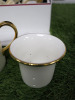 The East India Company Royal Bone China Tong Noon 18ct Gold Hand Painted Set of 6 Mugs with Strainer & Lid in White Presenation Box. - 5