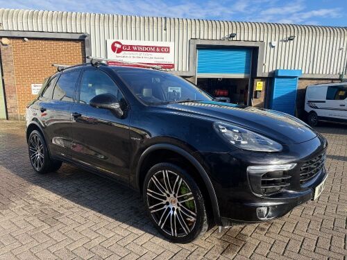 GF65 OYO (Was H18 NVH): (2015) Porsche Cayenne S E-Hybrid Tiptronic. 2015. Petrol/Hybrid, 2995cc, MOT Expires September 2026. Mileage 99,000. Comes with 1 x Key. NOTE: no V5 document, 1 x tyre requires replacement and condition as viewed.