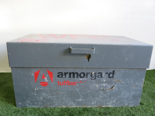 Armogard Tuffbank Heavy Duty Tool Chest or Site Security Box, S/N X8292. Size H47 x W92 x D50cm. Open no Key.