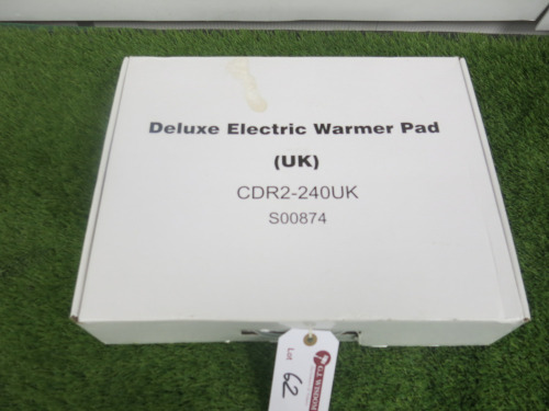Boxed/New Massage Table CDR2 Deluxe Electric Warmer Pad. Comes in Original Packaging with Instructions.