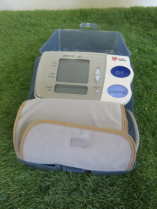 Omron M7 Intelli Sence Blood Pressure Monitor, Model M7(HEM-780-E).