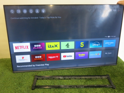 Hisense 50" TV, Model 50EA7400FTUK with Wall Bracket & Remote.