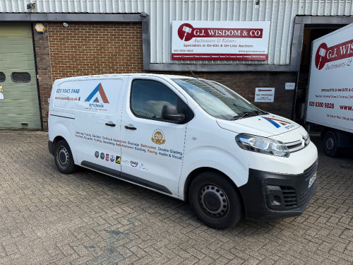 LG19 DDC: Citroen Dispatch 1000 EN-PRISE BHDI SS Panel Van, 150cc, Diesel, White, Mileage 59,134. MOT Expires 6th January 2027. Comes with 1 Key & V5 Registration Document.