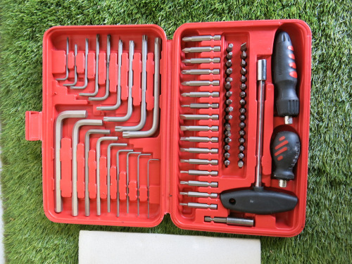 Clarke 71 Pc Bit & Driver Set. Comes in Carry Case.