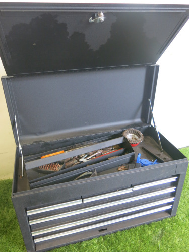 US Pro Tools 6 Drawer Tool Chest with Lift Up Lid & Keys. Comes with an Assortment of Tools As Viewed/Pictured.