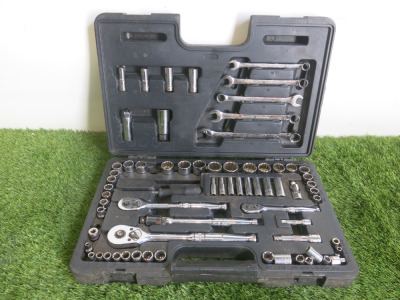 Halfords Advanced Chrome Validium Steel Spanner Set. Comes in Carry Case.