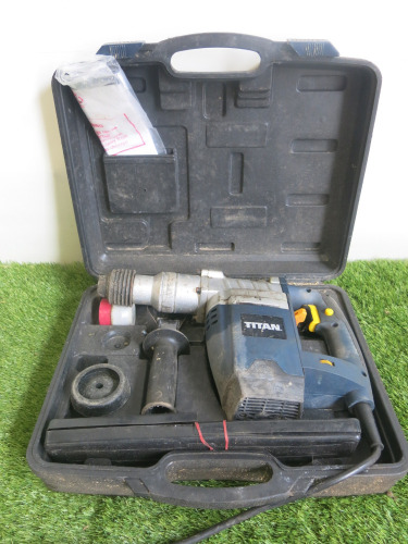 Titan 6kg SDS Plus Rotary Hammer Drill. Comes with Carry Case & Quantity of Drill Bits.