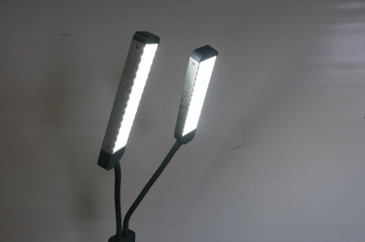 Glamcor Professional Classic Elite 2 Portable LED Lamp for Lash Treatments.