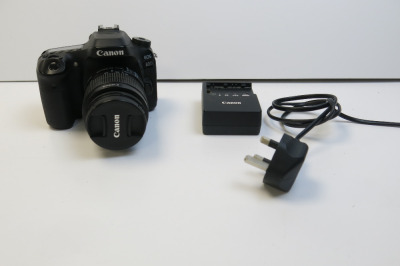 Canon EOS 80D Digital SLR Camera with Canon Zoom Lens EF-S 18-55mm. Comes with Battery & Charger.