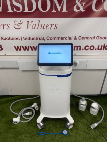 Coolsculpting Elite Non Invasive Fat Reduction Treatment System to Include: Elite Control Unit, Ref CS-S3-001-D-00, S/N D212020316001, Applicator Curve 80, Applicator Curve 120, Applicator Flat 125, Applicator Curve 150, Applicator Flat 165, Applicator Cu