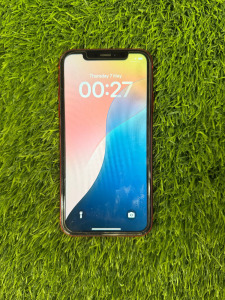 iPhone Xr, 64GB, S/N DX3G22EHKXK3, in Red.