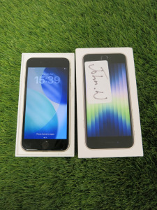 iPhone SE, 64GB, S/N XOVQ9X43XR, in Silver. Comes with Original Box.