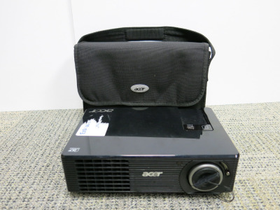 Acer DLP Projector, Model DSV0705, in Original Carry Bag.