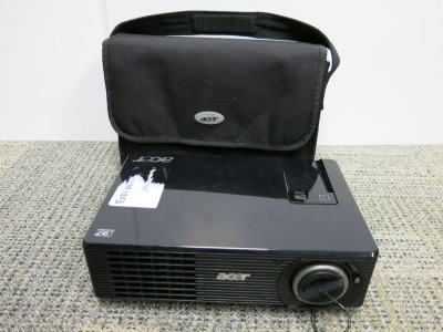Acer DLP Projector, Model DSV0705, in Original Carry Bag.