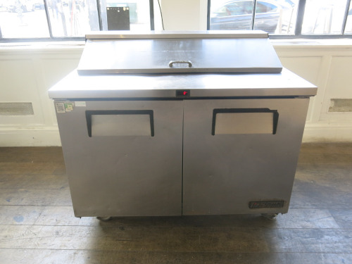 True Stainless Steel 2 Door Refrigerated Prep Counter, Model TSSU-48-12, Size H110 x W123 x D77cm. Comes with 6 x 1/3 GN Containers