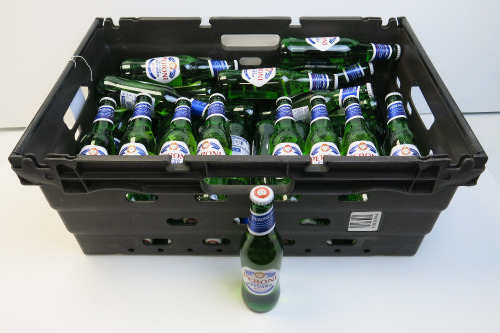 Crate Containing 40 x Bottles of Peroni Nastro Azzurro, 33cl. Crate Not Included.