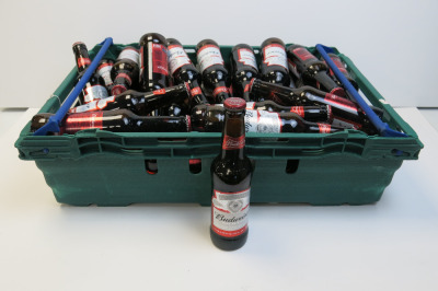Crate Containing 40 x Bottles of Budweiser Beer, 33cl. Crate Not Included.