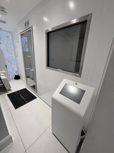 Mecotec Cryotherapy Double Chamber -110 Degrees Celsius Refrigerating Machine with Control Panel, S/N CD20100154. Approx External Size 300 x 180 x H260cm. NOTE: condition as viewed and inspected. Located on-site Kensington High Street, requires collection