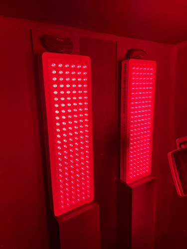 4 x Helious Heat/Infrared Lights. Size 100 x 30cm.