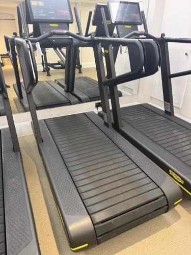 Technogym Skill Run Machine, S/N DJJAEUO21000242, DOM 07/2021. Comes with Back Strap/Support.