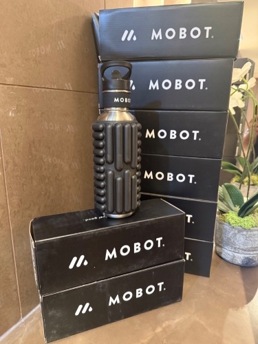 8 x Mobot G-Black 27ox Water Bottles (Boxed/New).