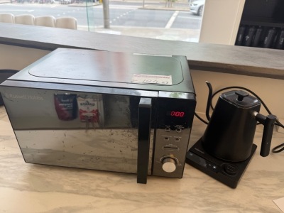Kitchen Appliances to Include: Adexa SC68 Undercounter Glass Door Chiller, Hojocoje Electric Kettle, Model KT10 Pro & Russell Hobbs 800w Microwave Oven, Model RHM2076B.
