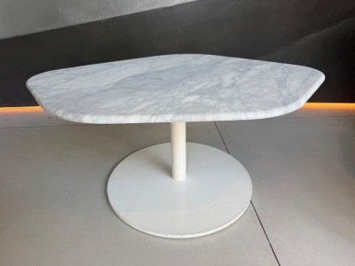 Camerich Hanna 07, Carrera Marble Coffee Table. Size H38 x 87 x 59cm.