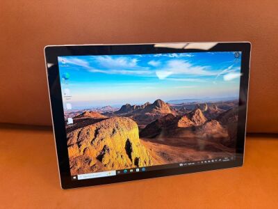 Microsoft Windows Surface Pro, Model 1796, 128GB, 4GB RAM, Intel Core m3-7Y30, CPU @ 1.00GHz. Comes with Power Supply.