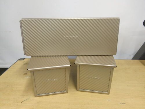3 x Monfish Loaf Pans with Lids.