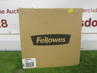 Boxed/New Fellowes 21Cs Cross Cut Shredder.