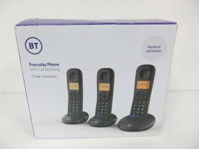 BT Digital Cordless Telephone Set with 3 HandSets & Base Stations.