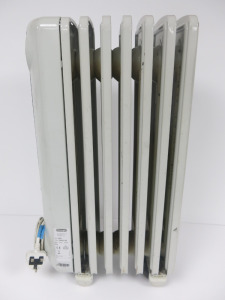 DeLonghi Oil Filled Radiator, Model TRRS0715E.