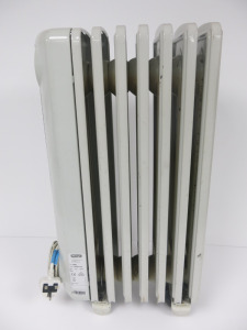DeLonghi Oil Filled Radiator, Model TRRS0715E.