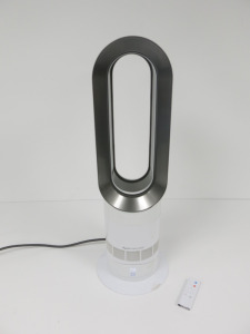 Dyson AM09 Hot & Cool Fan Heater. Comes with Remote Control.