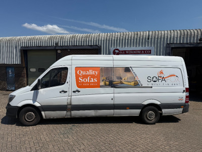KP18 GWD: Mercedes Sprinter 314CDI Panel Van in White. Manual, Diesel, 2143cc, Mileage 477,380. MOT Expired 20th March 2026. Comes with V5 & Key. NOTE: steering heavy, damage to windscreen and sold with contents as viewed.