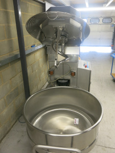 MIXER SRL Commercial Spiral Dough Mixer with Removable Bowl/Trolley, Model ASE/200, S/N 4730, DOM 2005, 3 Phase.