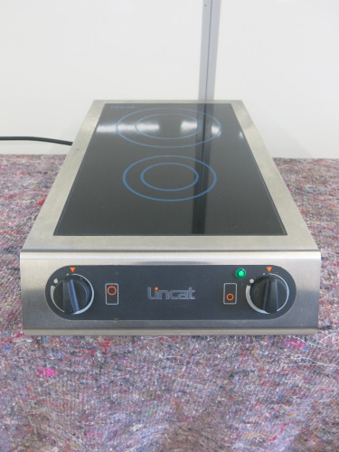 Lincat 2 Zone Electric Countertop Induction Hob, Model IH21, S/N 30627755, DOM 10/2023.