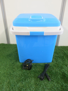 Vivo 26L Electric Cooler Box with 12v Car Cigarette Power Supply. Appears Unused.