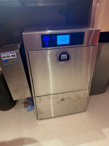 Meiko Front Loading Glass or Dishwasher, Model M-iClean US, S/N 10597072, YOM 2023, 3 Phase. Comes with 1 x Basket Manual. Size H70 x W46 x D60cm. NOTE: installed new and appears tested only as premises never opened.