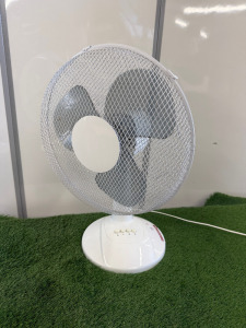 Airmaster 16" Desk Fan, Model STF16D.