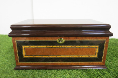 The East India Company Decorative Polished Wood Chest with Velvet Lined Interior, Gold Hardware & 2 x Tea Storage Tins. Comes with Original Box. NOTE: chest is open, missing key.