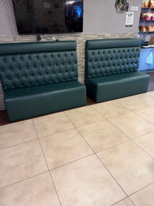 7 x Dark Green Faux Leather Button Back Banquet Seats. Size 120 x 160 x 57cm.