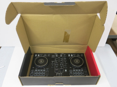 Pioneer DJ DDJ400 Twin CD Deck in Original Box..